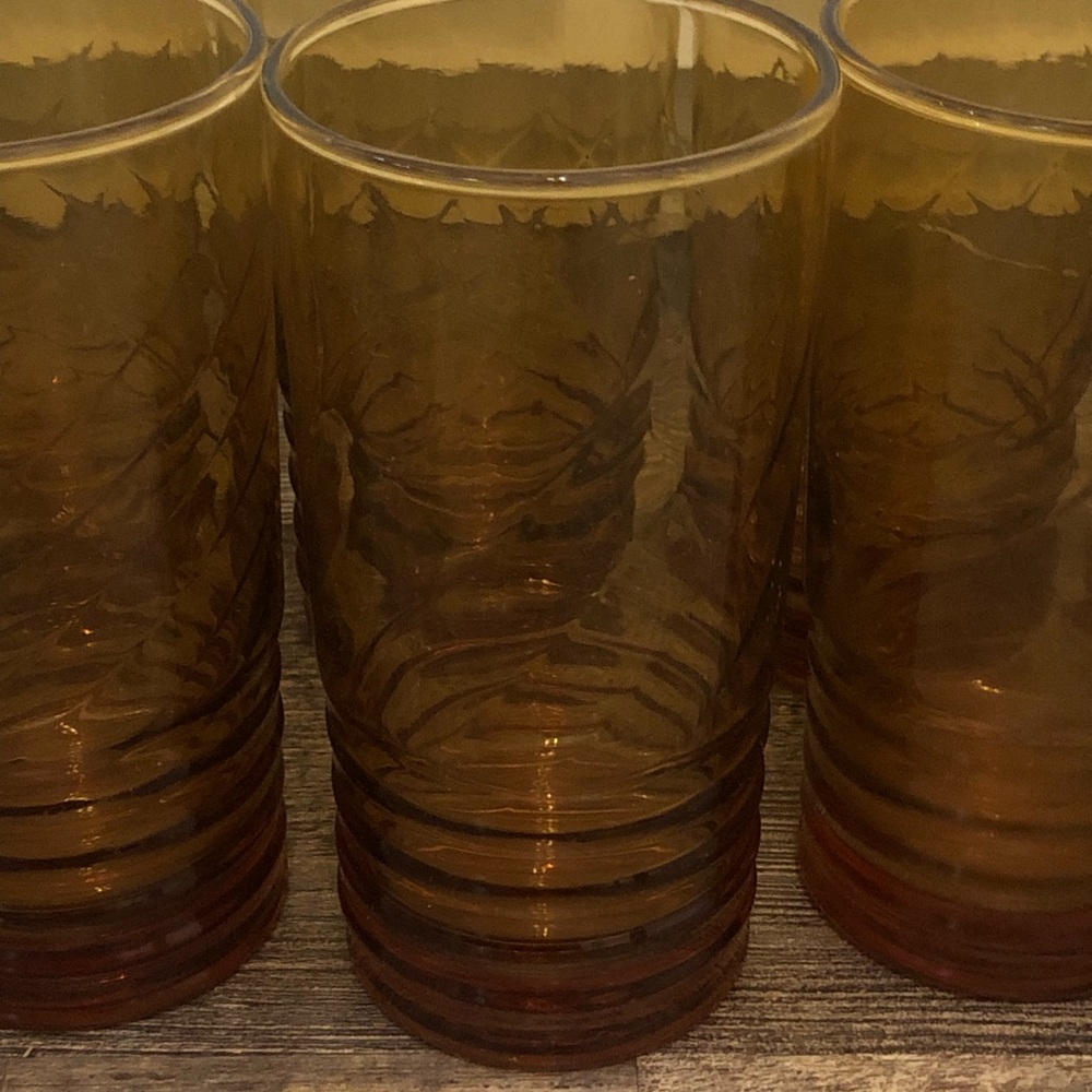 Vintage Old Fashioned Amber Yellow Ribbed Glasses Tumblets set of 10 GUC